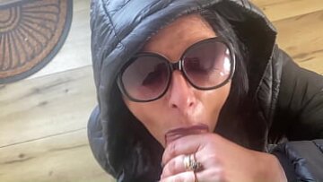 مغامرات Milfycalla في الهواء الطلق: متعة صنم الزوجة الساخنة ، الحلقة 2