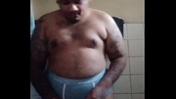 تنتهي جلسة Vaibhav الساخنة Handjob مع Bukkake undies الأزرق